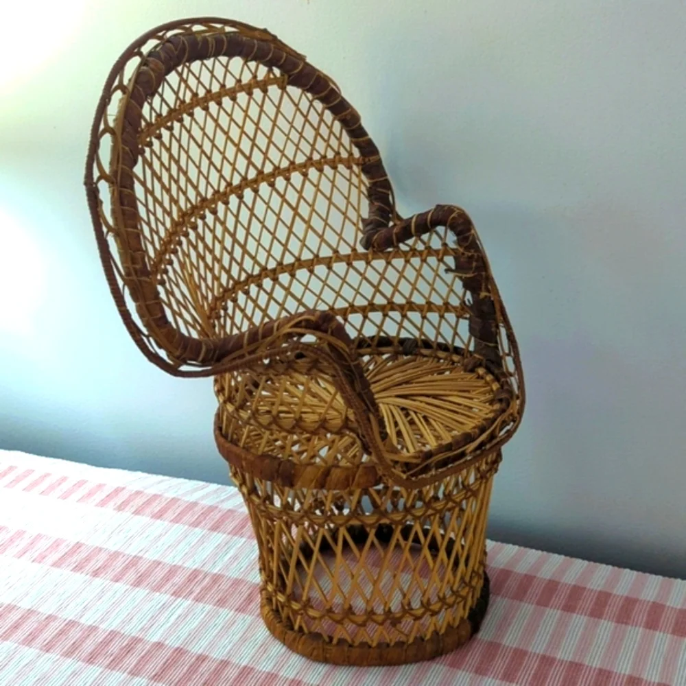 Vintage Wicker Plant Chair Stand - Picture 4 of 7